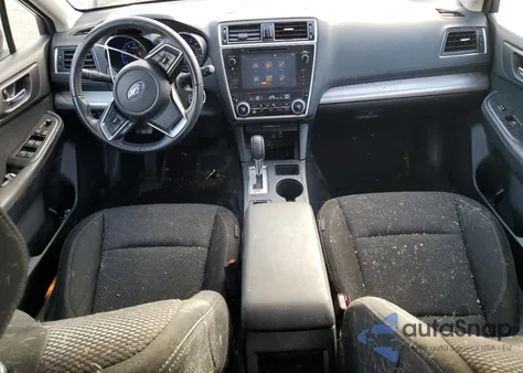 2018 Subaru Outback 2.5I Premium z USA, uszkodzony, nr VIN 4S4BSAFC1J3307618